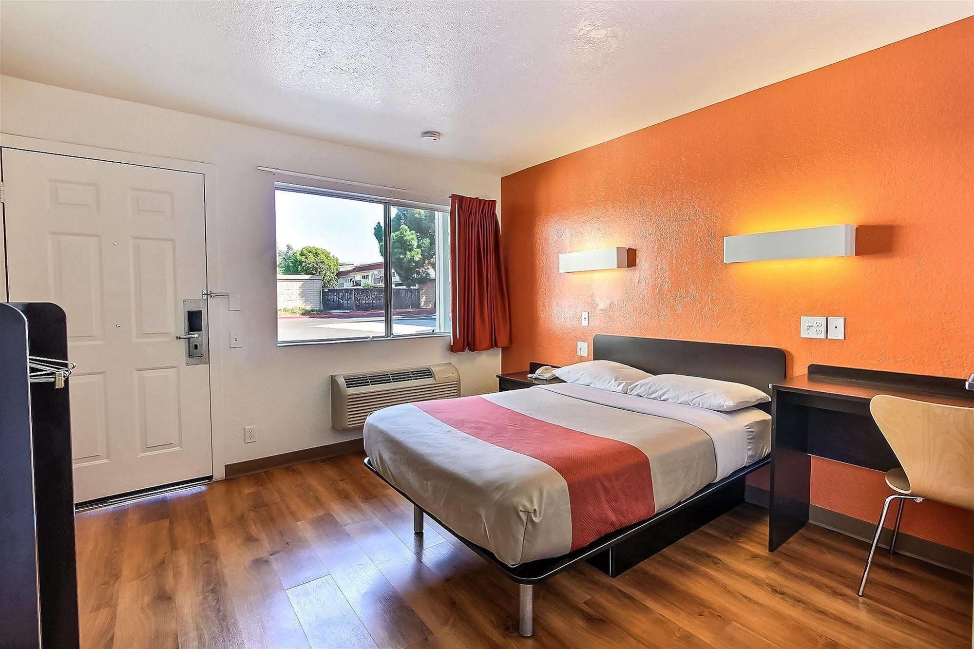 โมเทล 6 ซานโฮเซ เซาท์ Hotel ภายนอก รูปภาพ