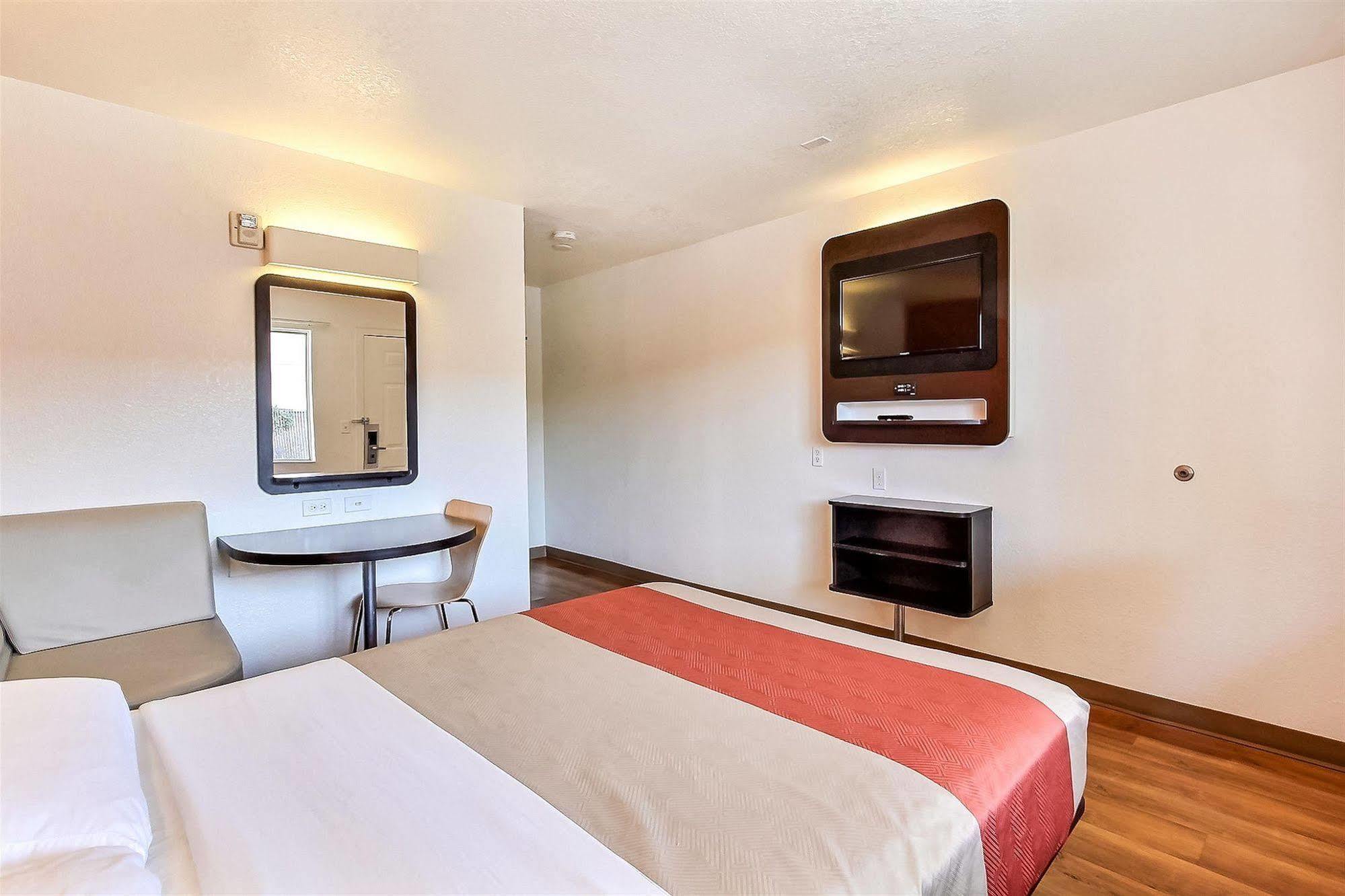 โมเทล 6 ซานโฮเซ เซาท์ Hotel ภายนอก รูปภาพ